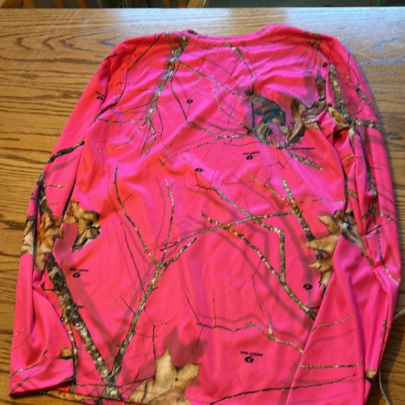 Mossy Oak long sleeve polyester top medium - Picture 5 of 5